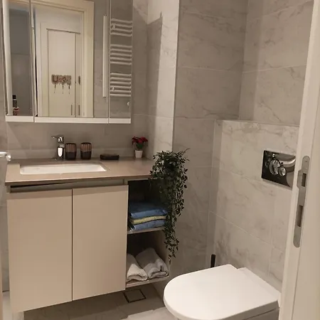 Apartment Waterfont- Na Vodi Proverite Dostupnost,nacin Ulaska